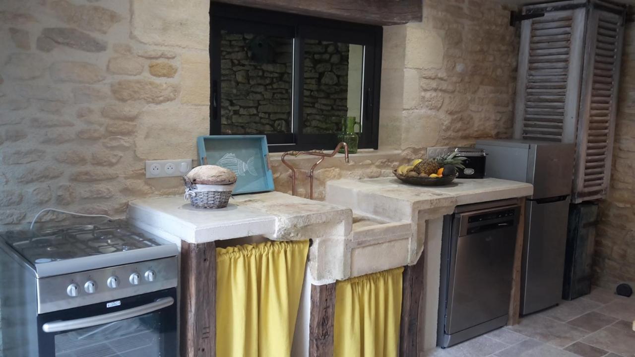 Le Clos Des Songes Saint-Leon-sur-Vezere Exterior foto