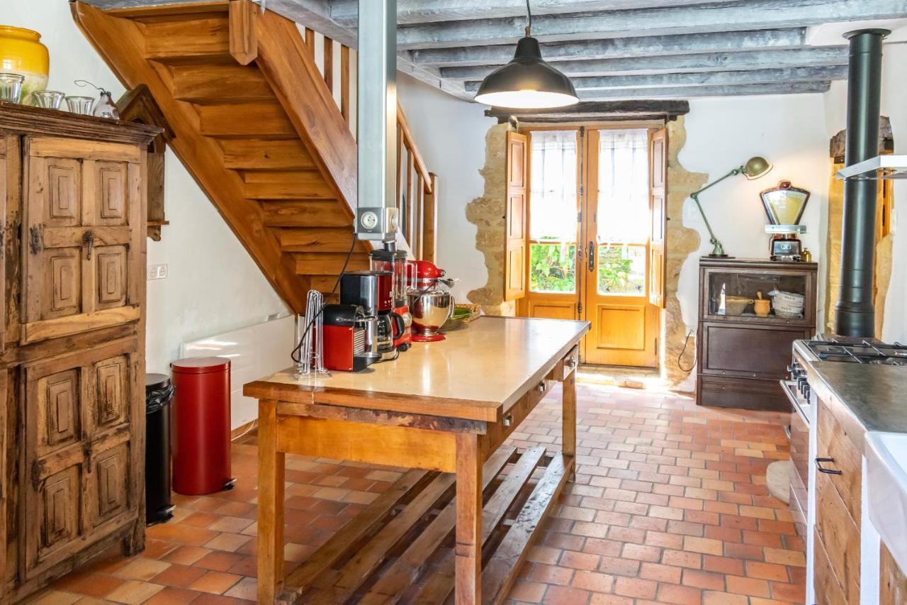 Le Clos Des Songes Saint-Leon-sur-Vezere Exterior foto